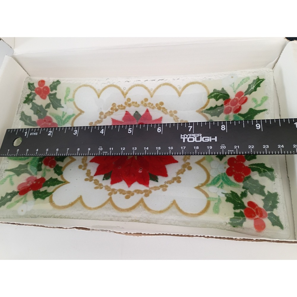 Peggy Karr Fused Glass Poinsettia Rectangular Tray Christmas Holly 9.5x5.5 NIB - Picture 3 of 6